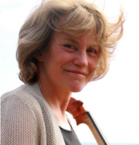 Lindsay Groves, cellist