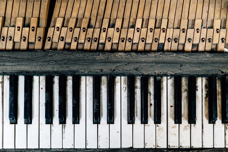 instrument-3791494_1280