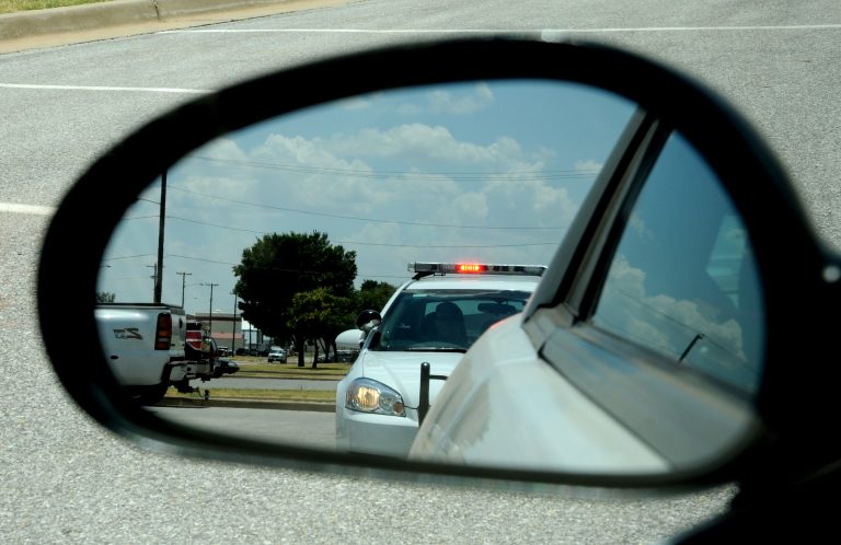 police pulls car over